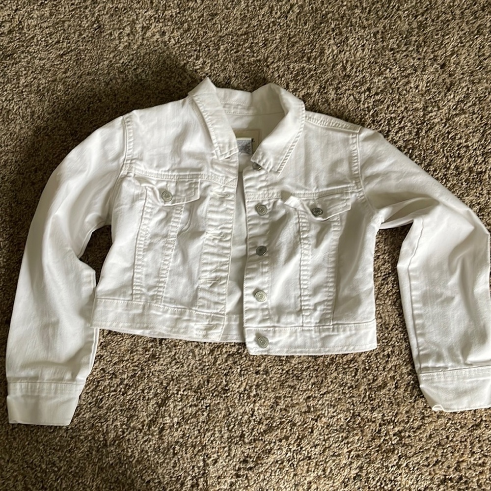 White Cherokee jean jacket kids size 7/8